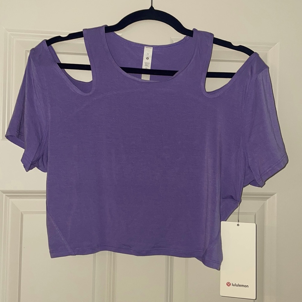 NWT Lululemon shoulder cut out yoga t shirt